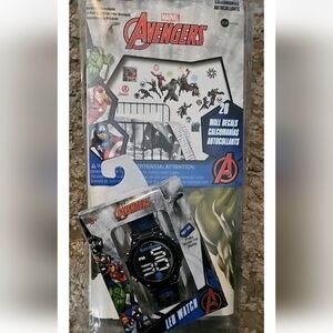 Avengers Roommates Wall Decals and Watch Set  New In Packages